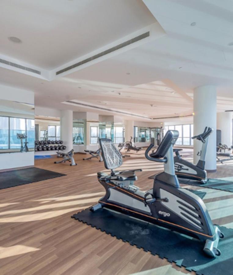 Elegant 2Br View With Rooftop Pool The Bay Dubái Exterior foto