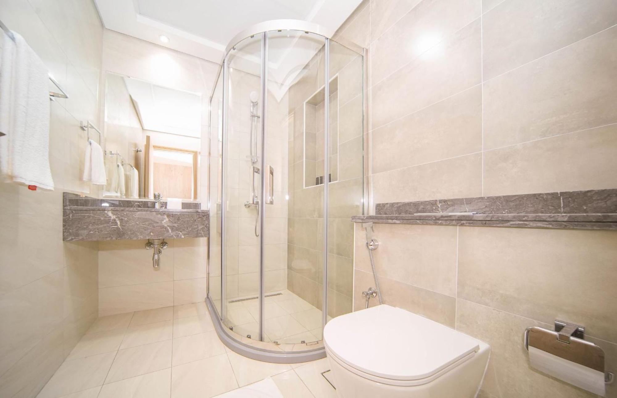 Elegant 2Br View With Rooftop Pool The Bay Dubái Exterior foto