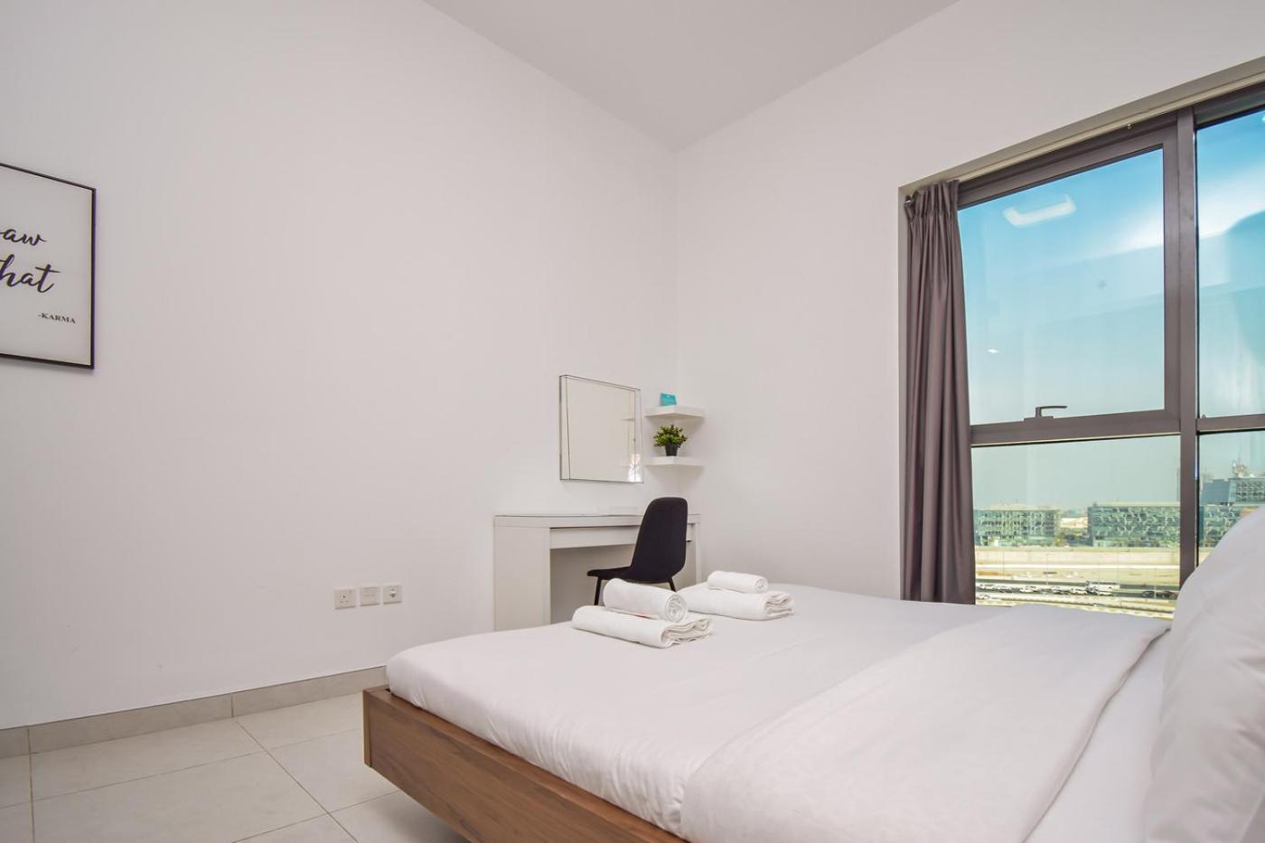 Elegant 2Br View With Rooftop Pool The Bay Dubái Exterior foto
